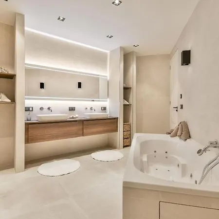 Lejlighed Canal-side Luxury - Center *